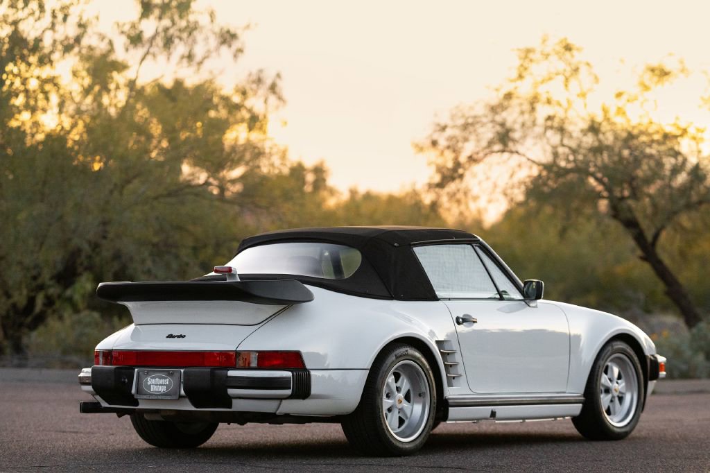 Used 1989 Porsche 911 Turbo image 18