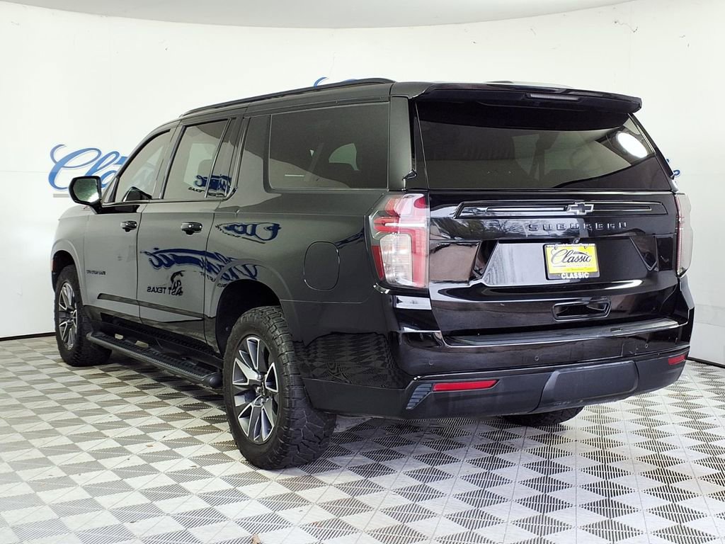 Used 2023 Chevrolet Suburban Z71 AWD/4WD image 2
