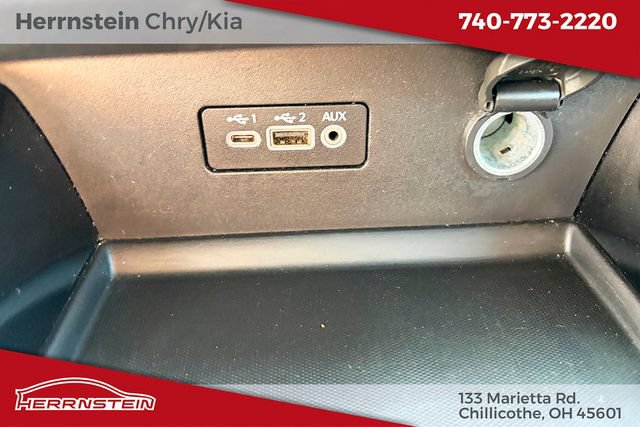 Used 2024 Nissan Altima 2.5 SV FWD image 13