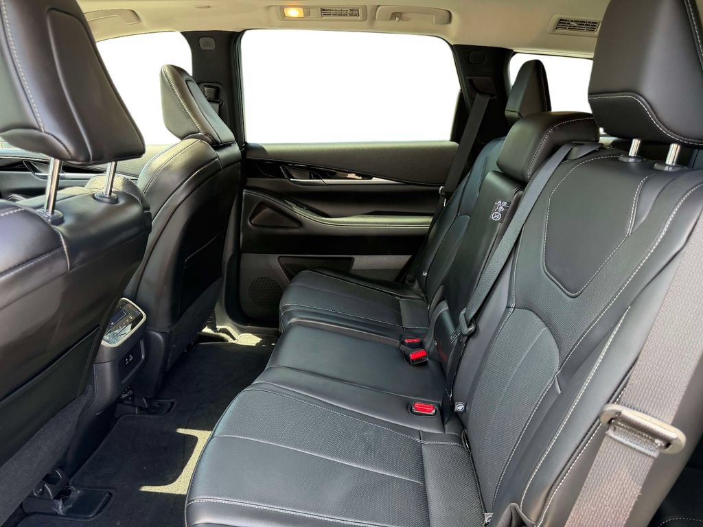 Used 2025 INFINITI QX60 Pure w/ Cargo Package AWD/4WD image 24