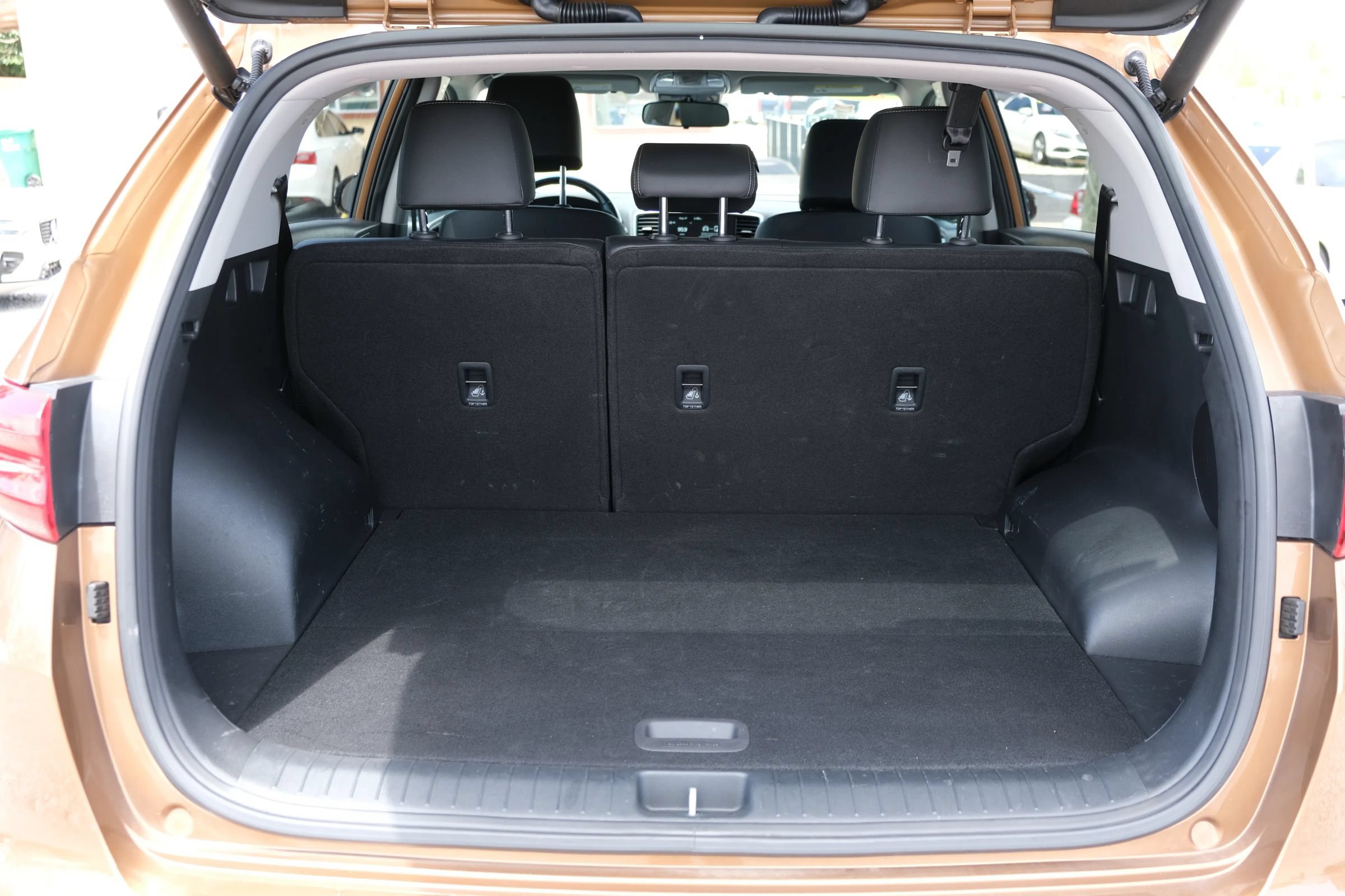 Used 2021 Kia Sportage EX FWD image 13