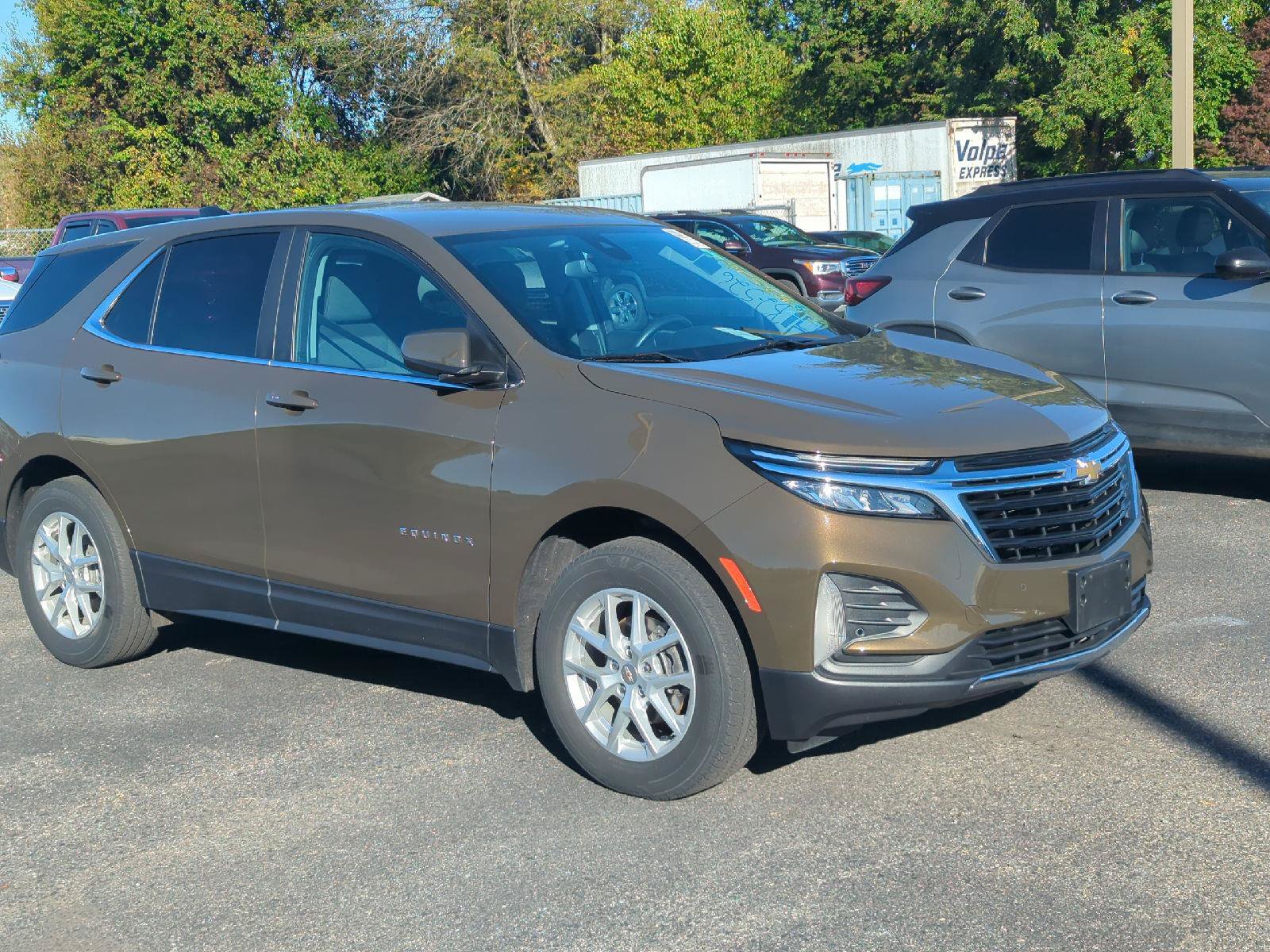 Used 2024 Chevrolet Equinox LT AWD/4WD image 9
