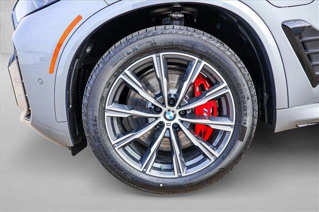 New 2026 BMW X5 xDrive50e image 9