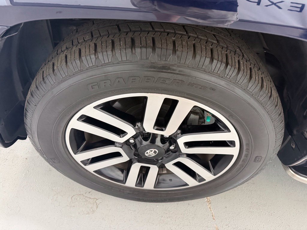 Used 2019 Toyota 4Runner Limited RWD image 10