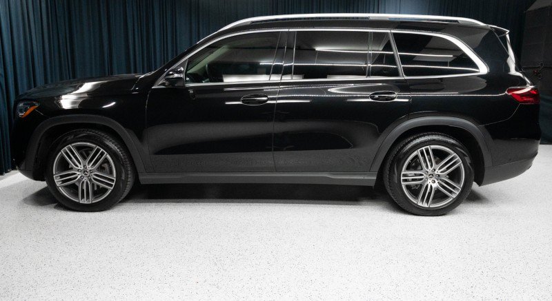 Certified 2026 Mercedes-Benz GLS 450 4MATIC image 8