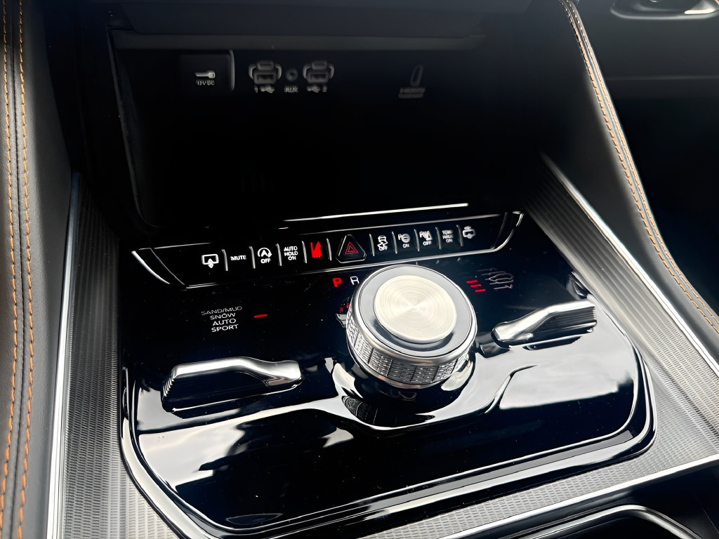 New 2026 Jeep Grand Wagoneer L Summit AWD/4WD image 29