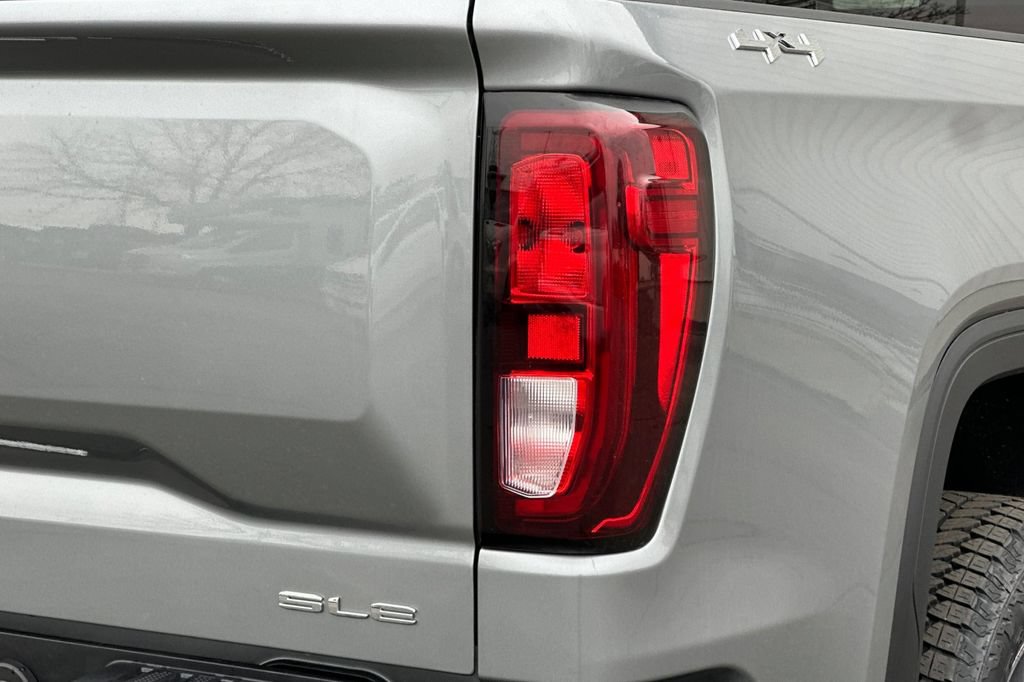 New 2026 GMC Sierra 1500 SLE w/ Preferred Package AWD/4WD image 7