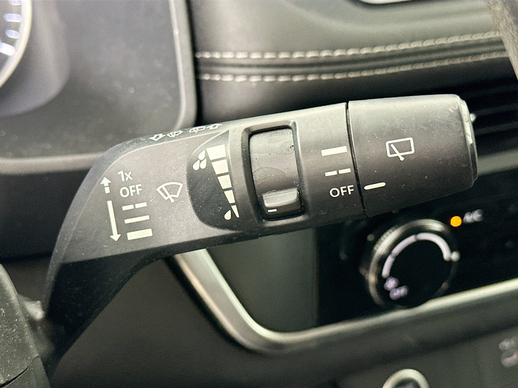 Used 2021 Nissan Rogue S FWD image 20