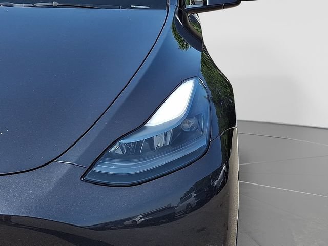 Used 2024 Tesla Model Y Long Range AWD/4WD image 11