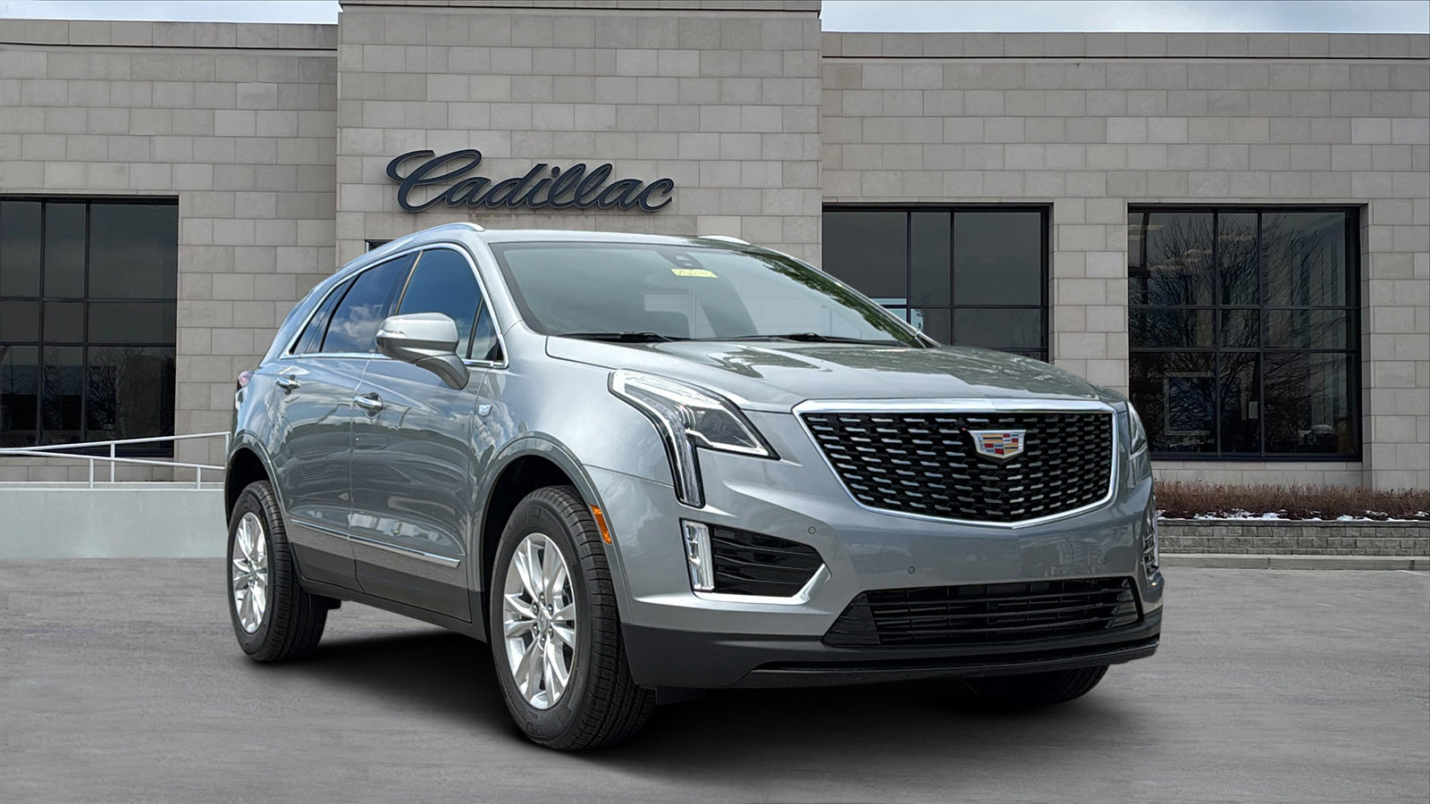 New 2026 Cadillac XT5 Luxury w/ LPO, Floor Liner Package AWD/4WD image 1