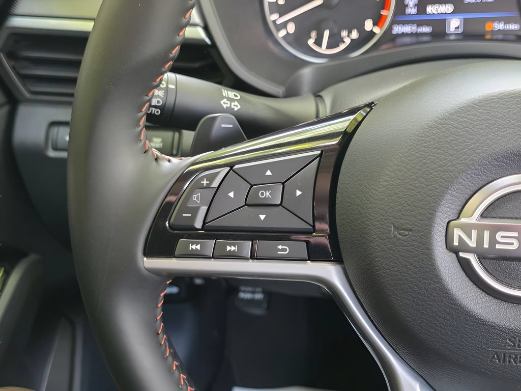 Used 2025 Nissan Altima 2.5 SR FWD image 17