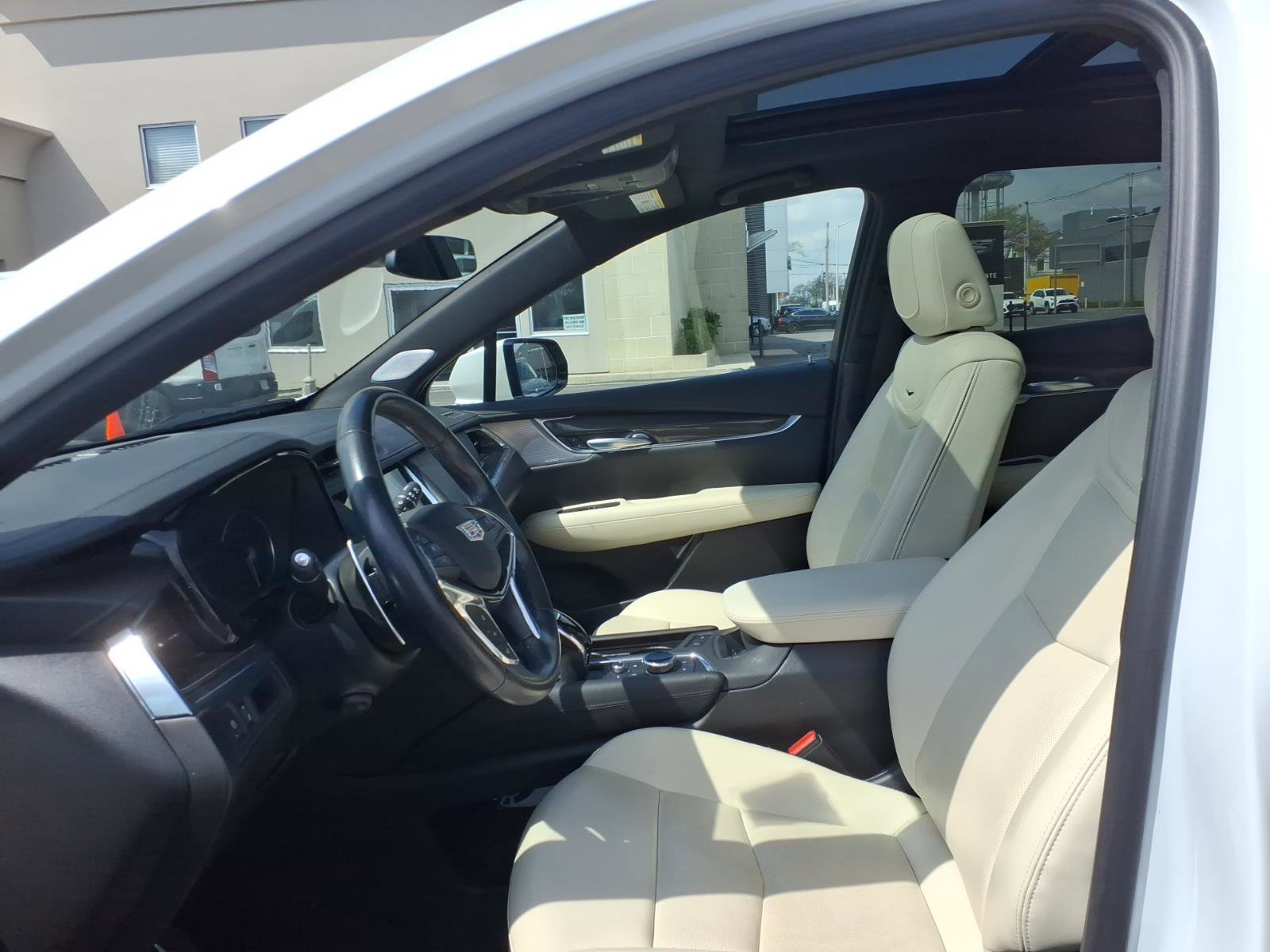 Certified 2023 Cadillac XT5 Sportv AWD/4WD image 20