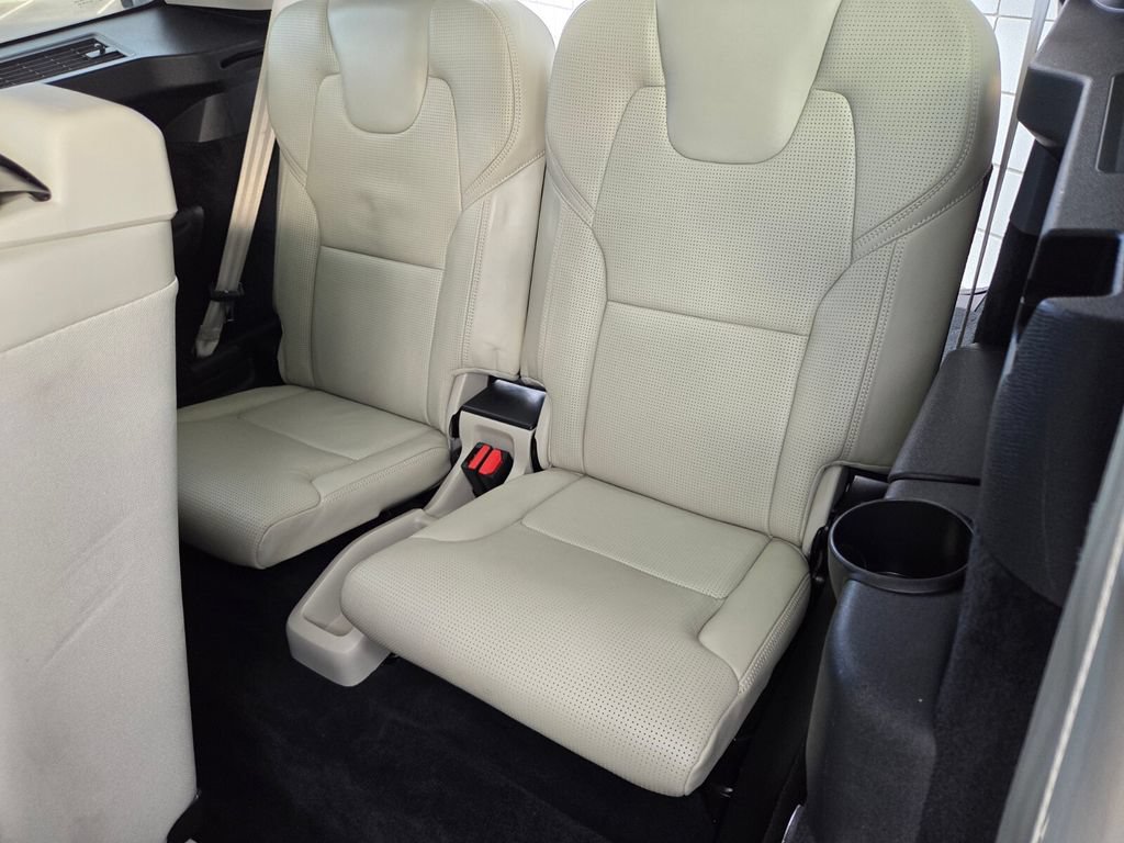 Used 2017 Volvo XC90 T8 Inscription w/ Vision Package AWD/4WD image 15
