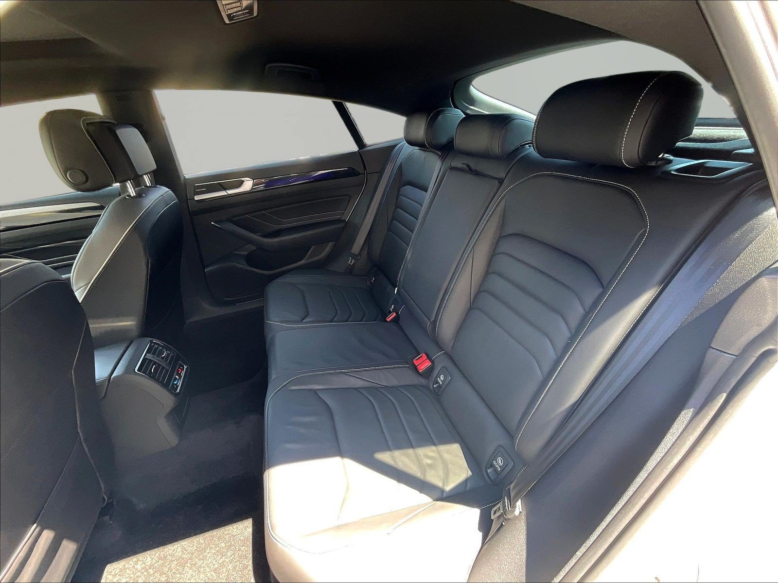 Used 2023 Volkswagen Arteon SEL Premium AWD/4WD image 22