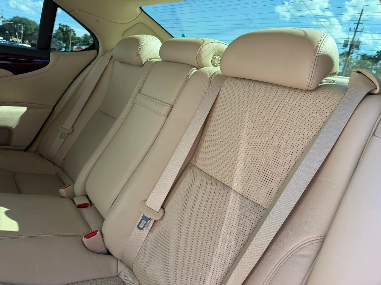 Used 2012 Lexus LS 460 w/ Luxury Value Edition RWD image 39