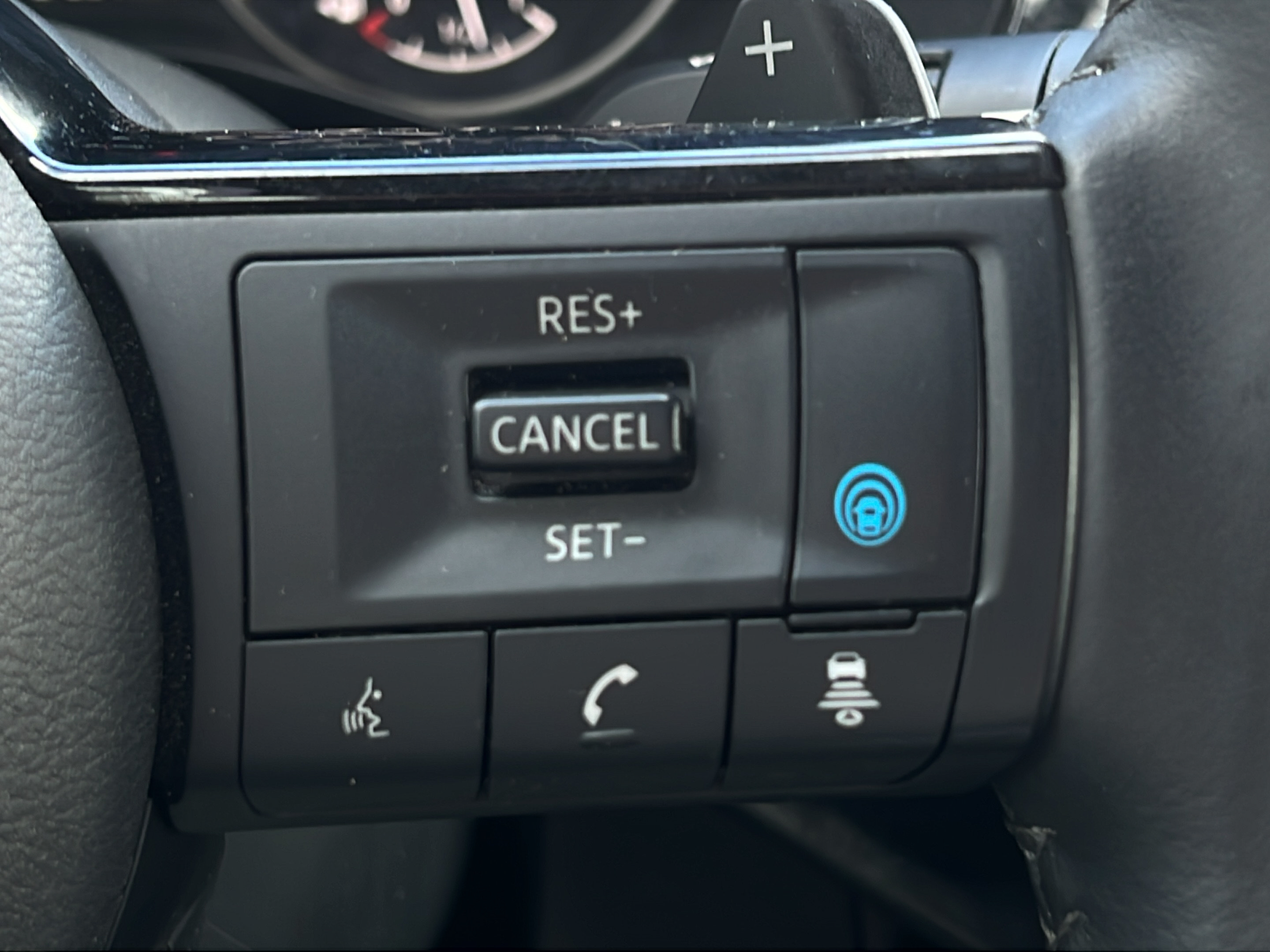Used 2023 Nissan Pathfinder SL AWD/4WD image 24