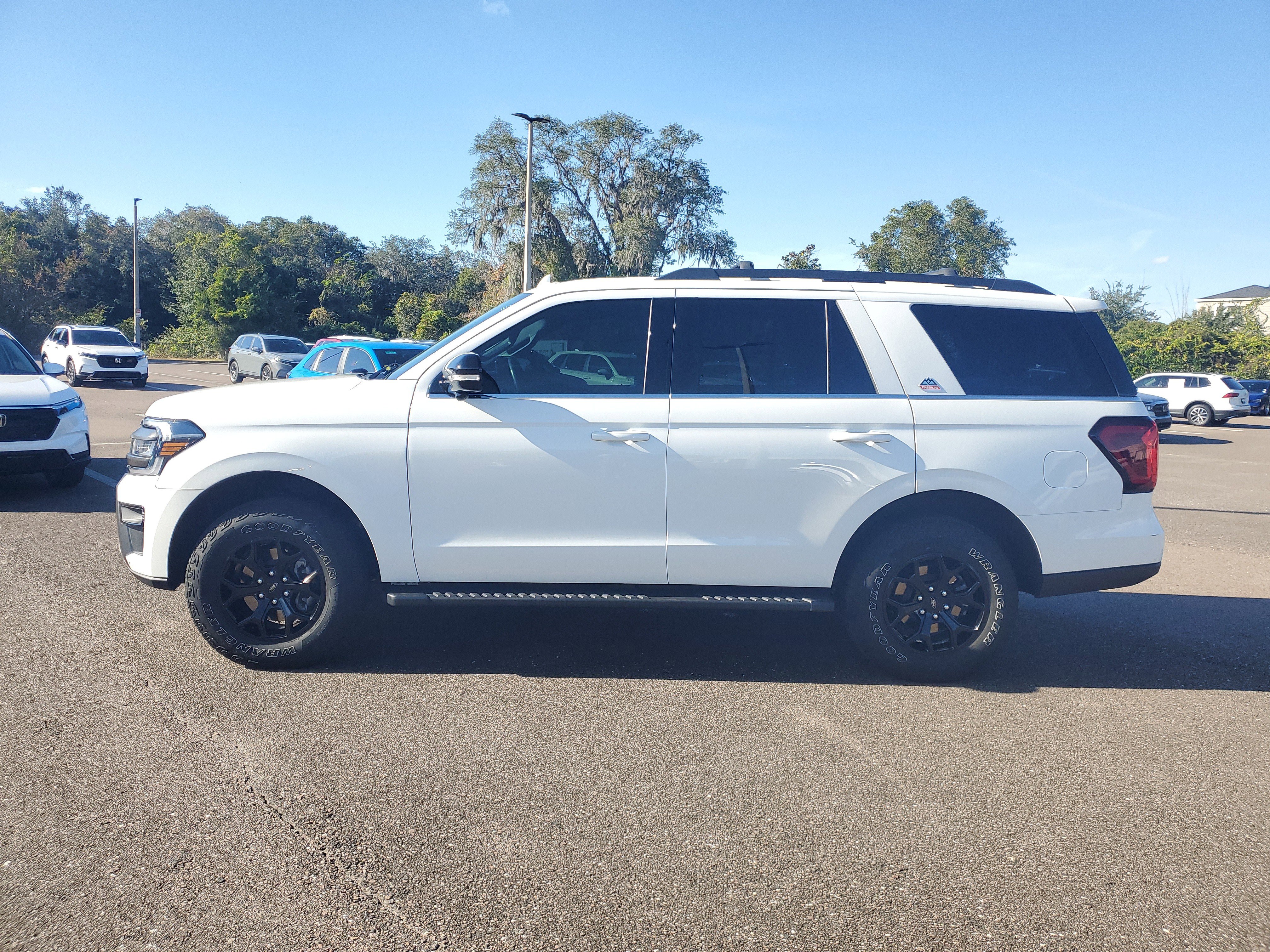 Used 2023 Ford Expedition Timberline image 13