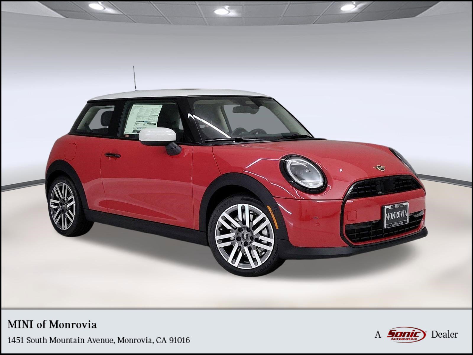 Used 2025 MINI Cooper 2-Door Hardtop image 1