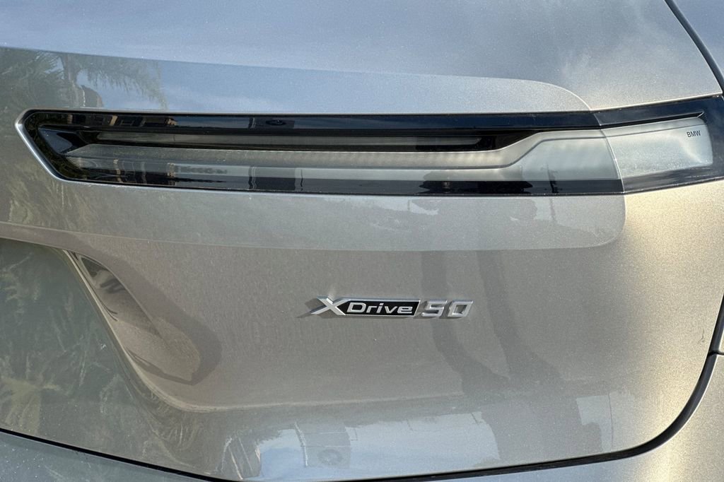 Used 2024 BMW iX xDrive50 w/ Premium Package image 34