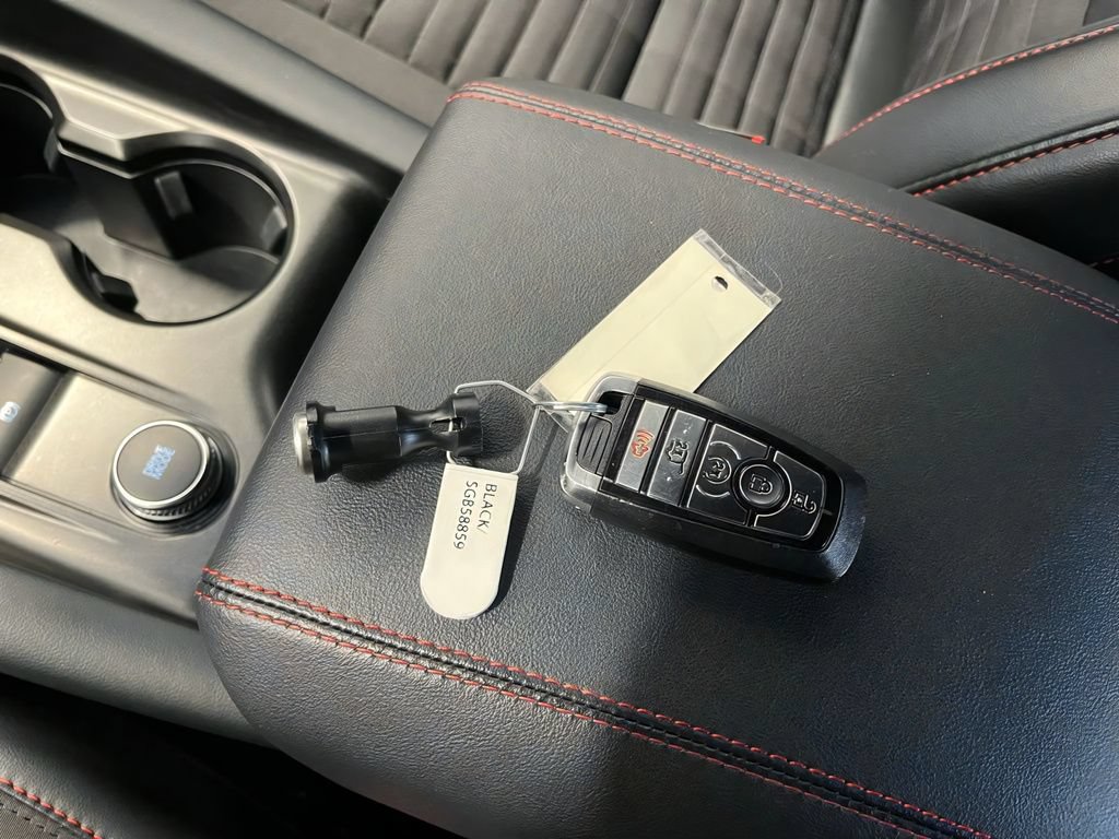 Used 2025 Ford Explorer ST-Line AWD/4WD image 29
