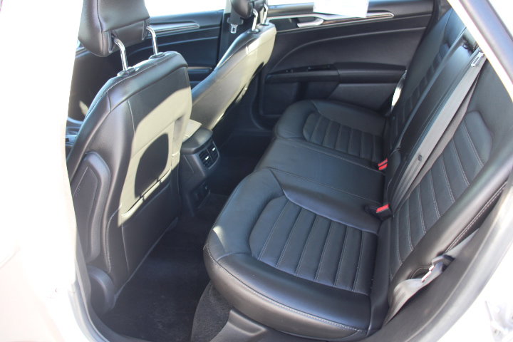 Used 2014 Ford Fusion Energi SE w/ Driver Assist Package image 14