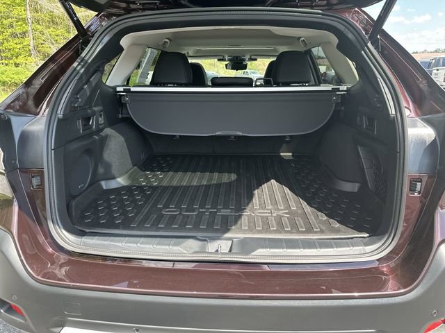 Used 2025 Subaru Outback Touring XT AWD/4WD image 24