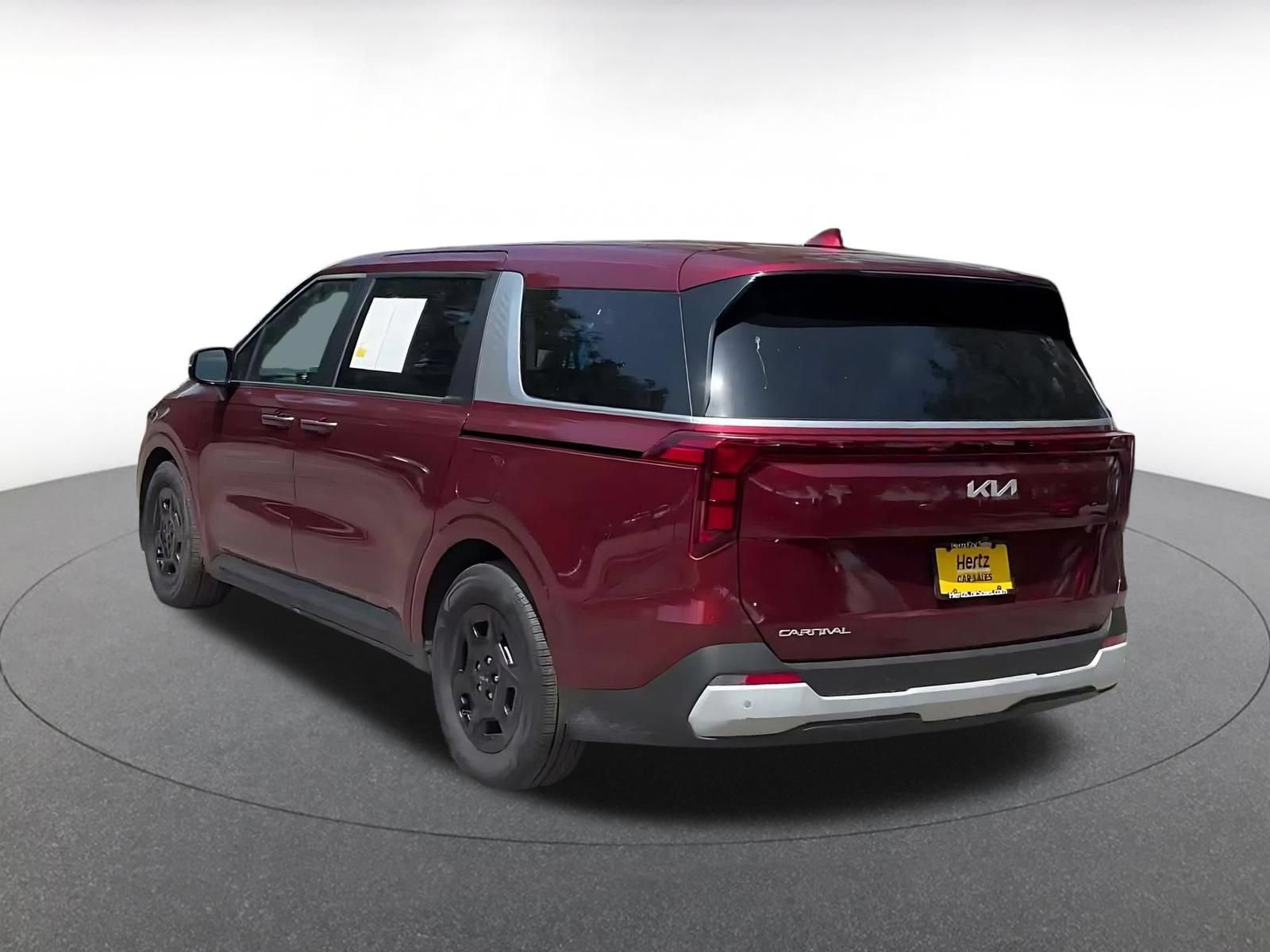 Used 2026 Kia Carnival FWD image 10