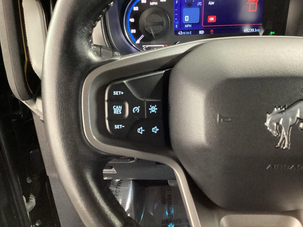 Used 2021 Ford Bronco Badlands image 18