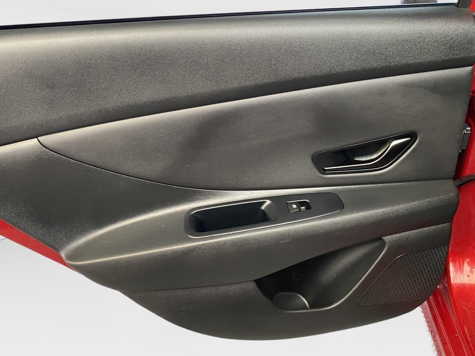 Used 2025 Hyundai Elantra Sport FWD image 14