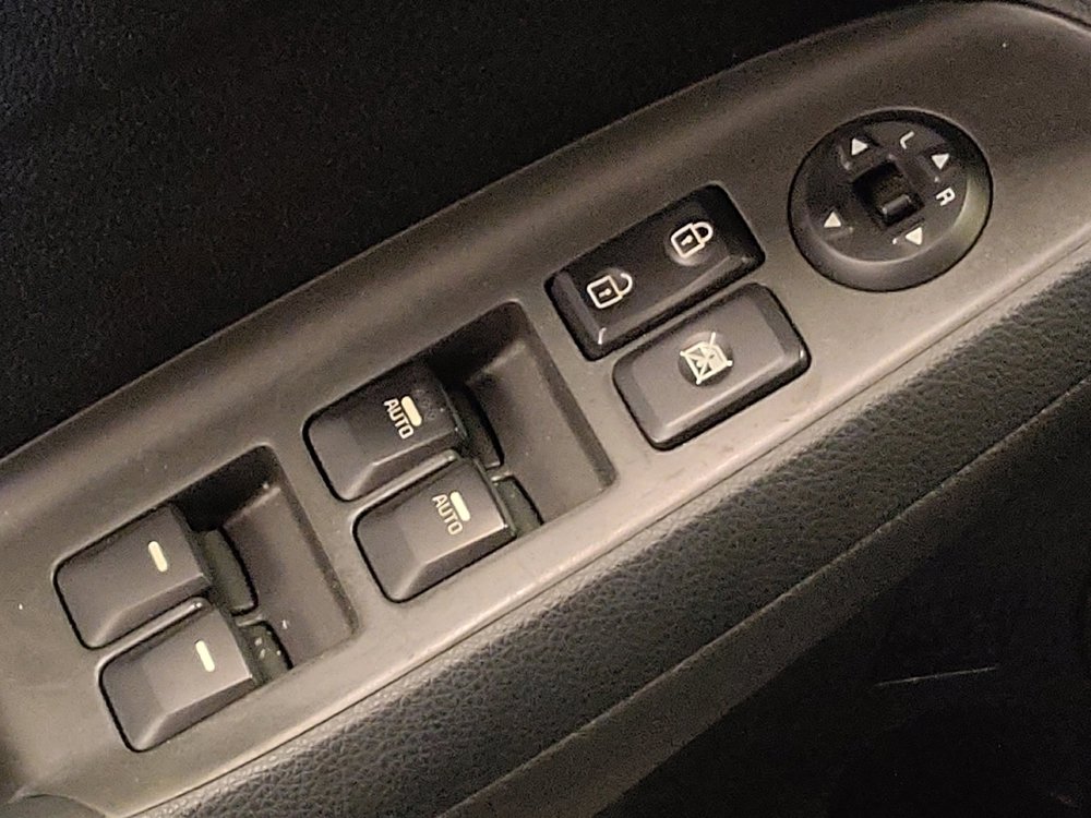 Used 2018 Kia Forte S w/ S Technology Plus Package image 27