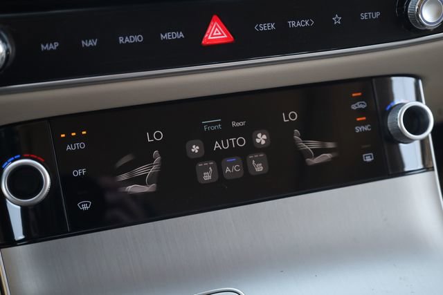 New 2026 Genesis GV70 2.5T Select image 20