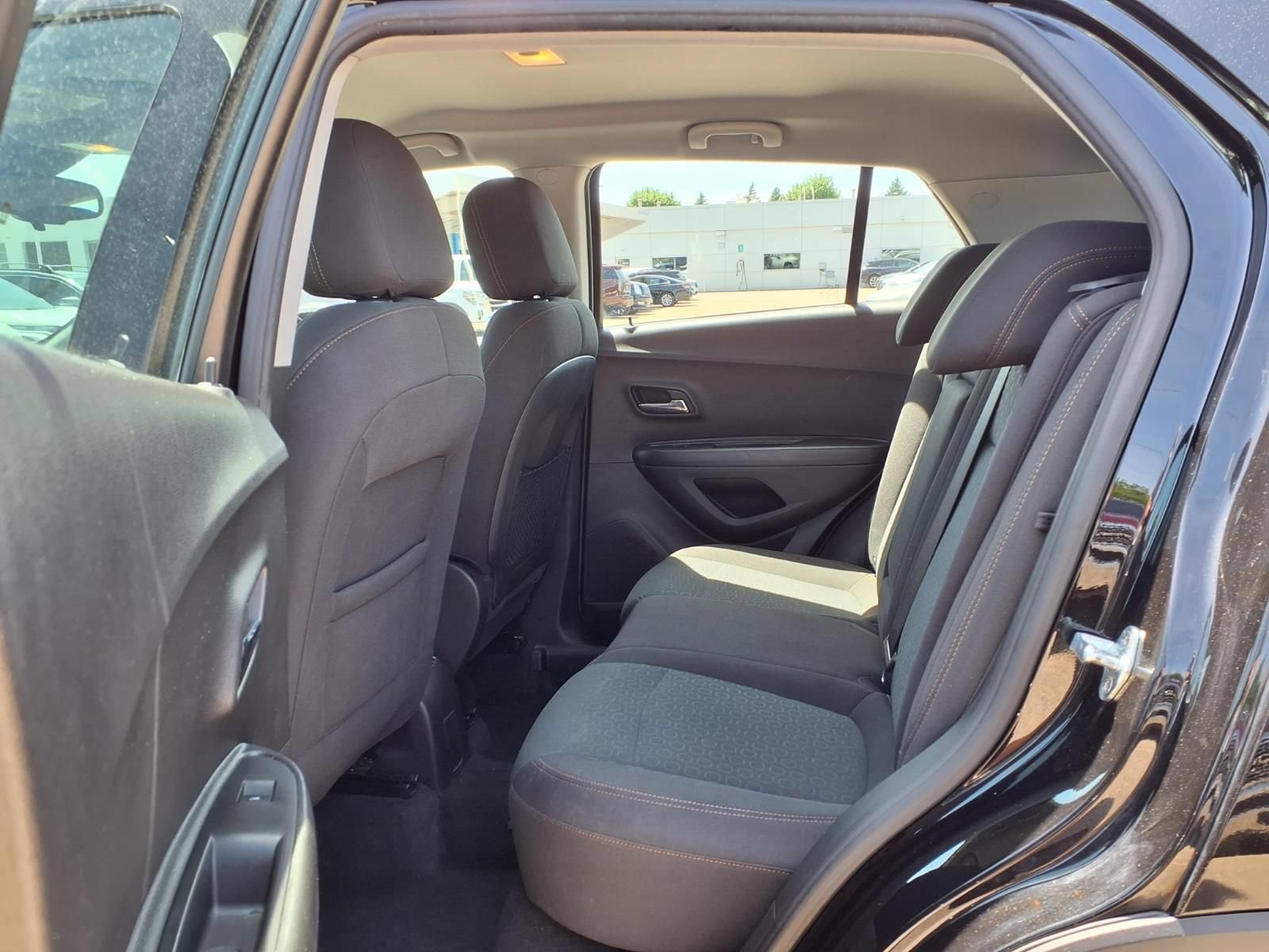 Used 2020 Chevrolet Trax LS FWD image 11