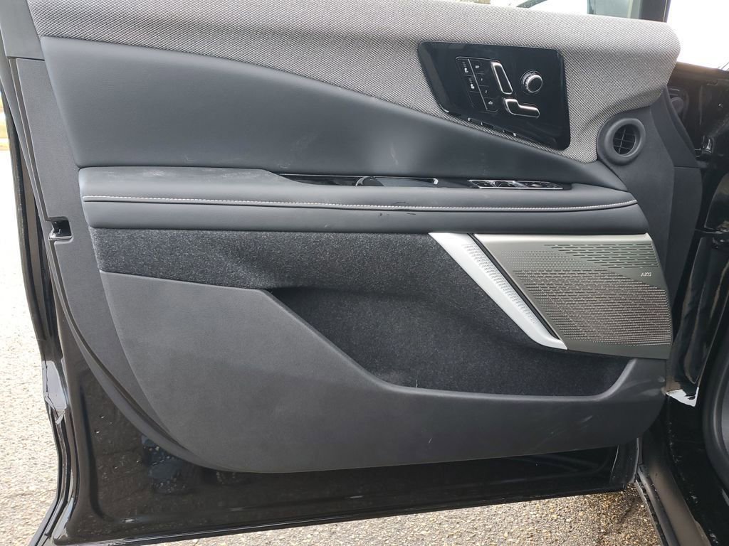 New 2026 Cadillac Optiq Sport 1 image 22