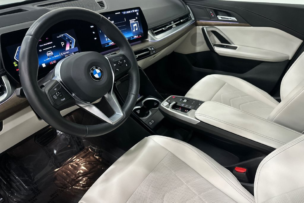 Used 2026 BMW X1 xDrive28i w/ Technology Package AWD/4WD image 10