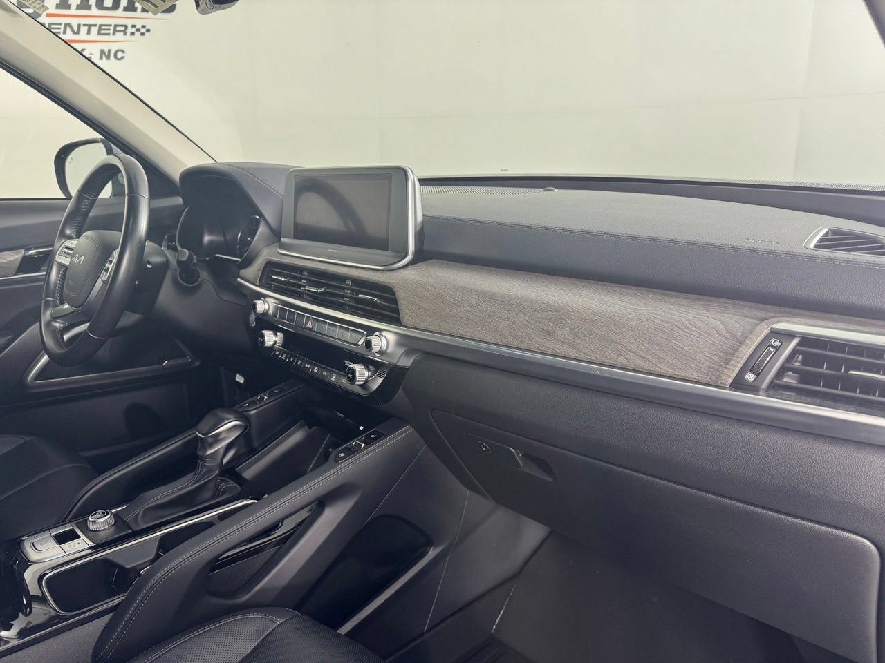 Used 2022 Kia Telluride EX w/ Towing Package FWD image 37