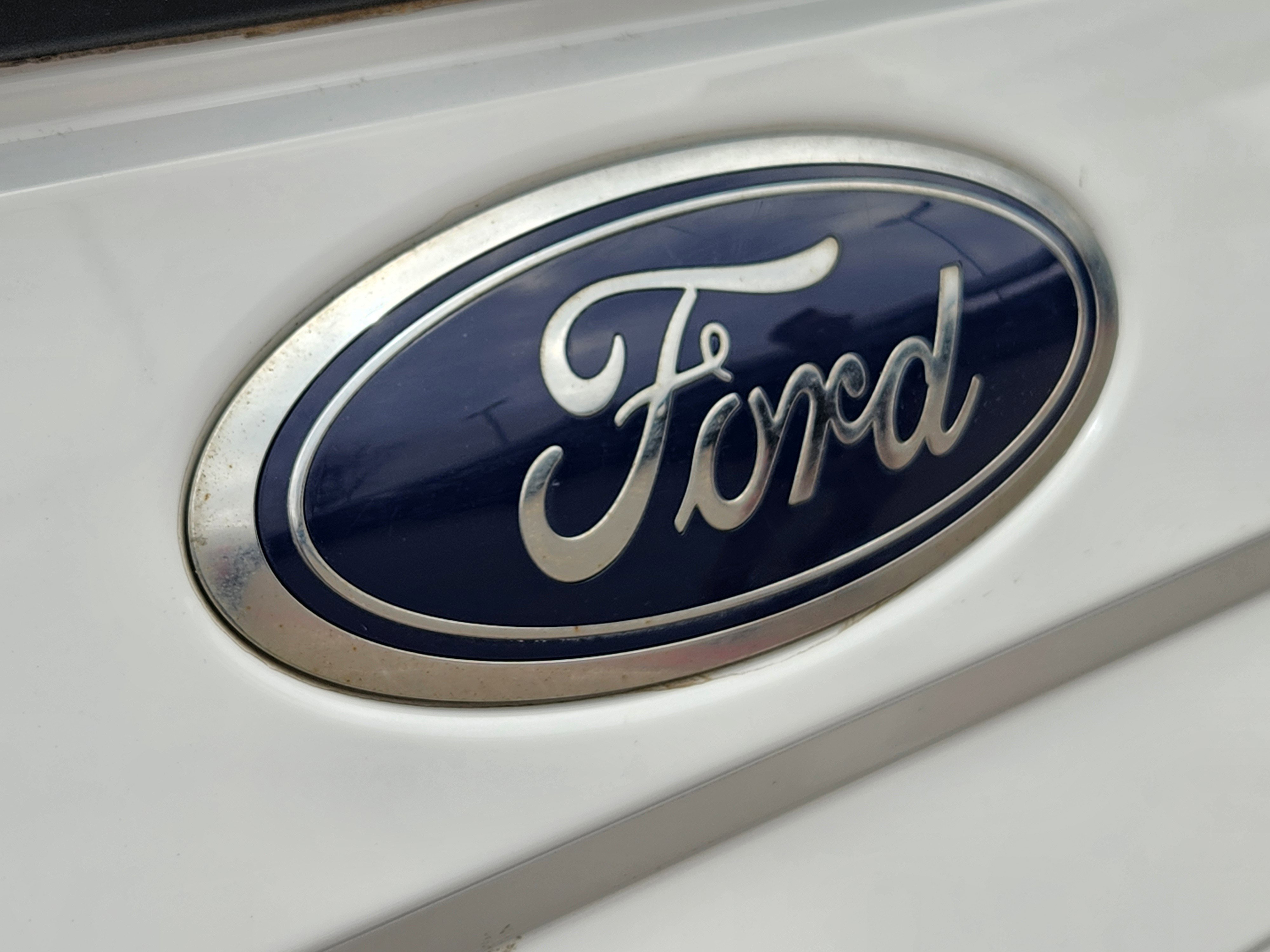 Used 2022 Ford F250 XL w/ Power Equipment Group image 9