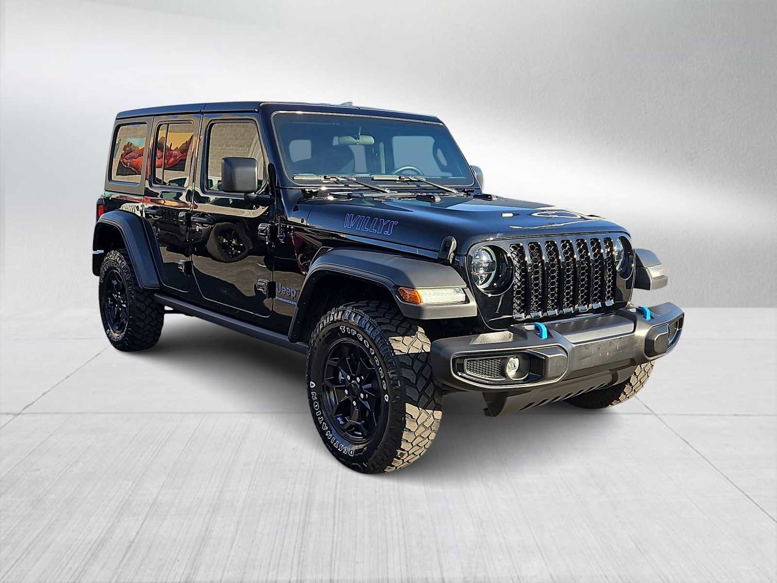 Used 2023 Jeep Wrangler Unlimited image 2