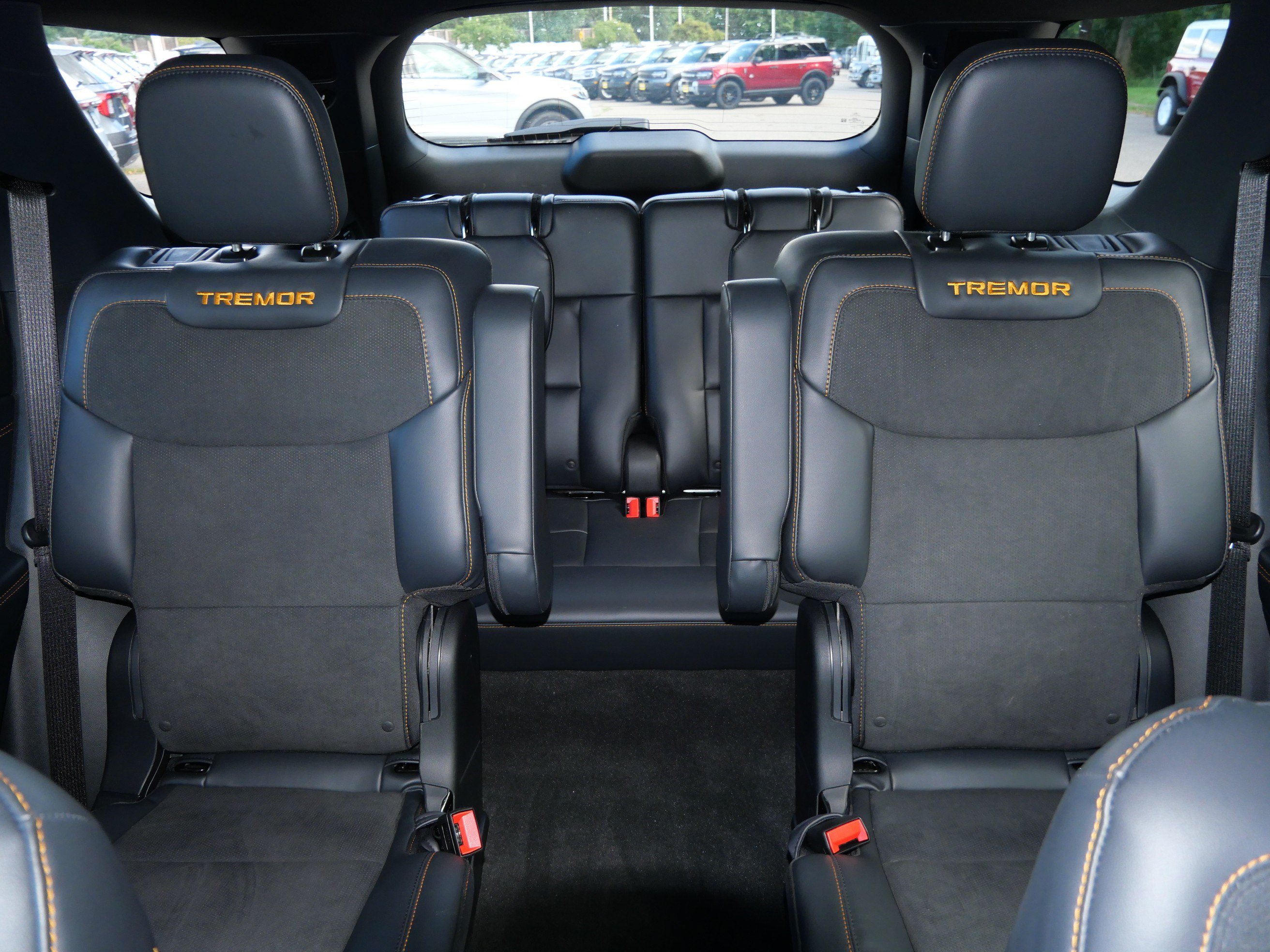 Used 2026 Ford Explorer Tremor w/ Tremor Ultimate Package AWD/4WD image 13