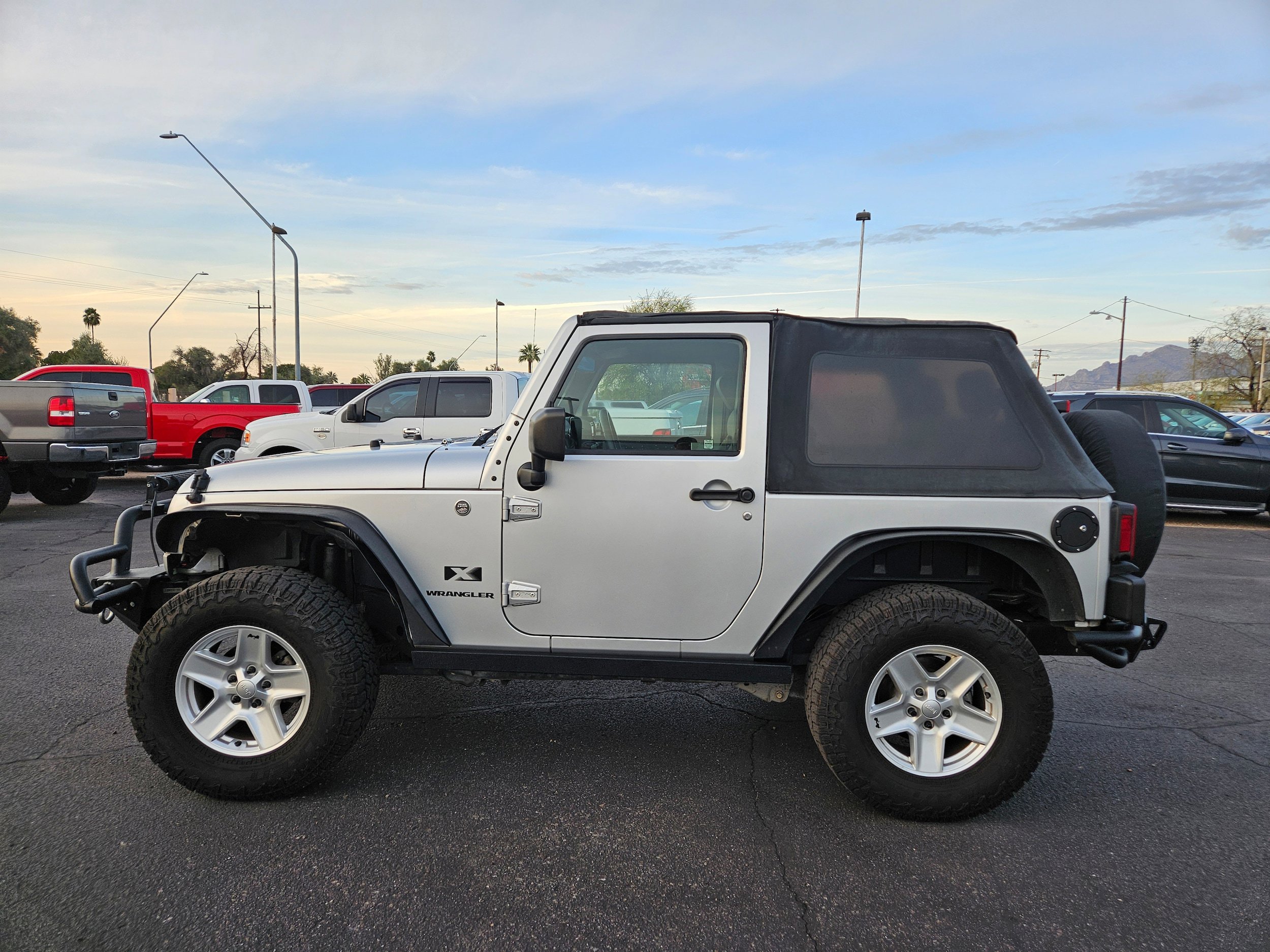 Used 2008 Jeep Wrangler X AWD/4WD image 2