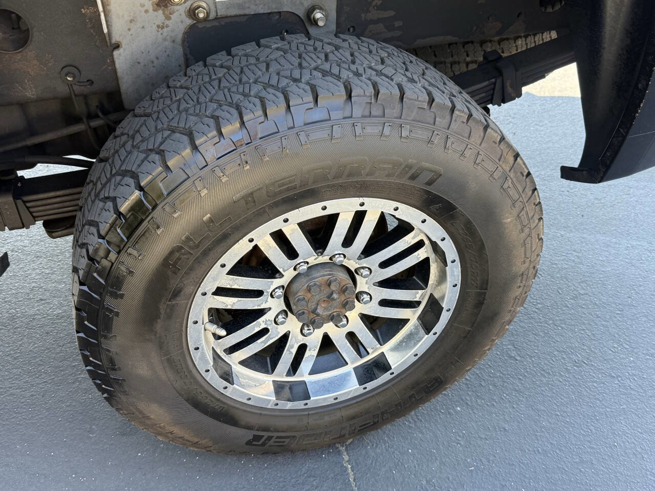 Used 2009 GMC Sierra 3500 SLT w/ SLT Convenience Package image 6