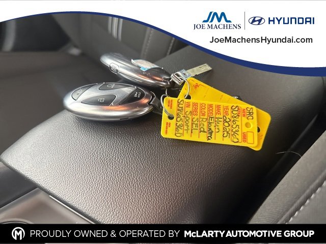 Certified 2025 Hyundai Elantra Sport image 30