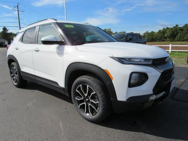 Used 2023 Chevrolet TrailBlazer ACTIV w/ Sun and Liftgate Package AWD/4WD image 6
