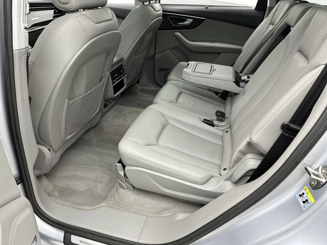 Used 2020 Audi Q7 3.0T Prestige w/ Prestige Package AWD/4WD image 23