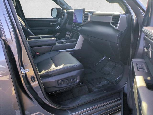 Used 2025 Toyota Tundra Limited AWD/4WD image 22
