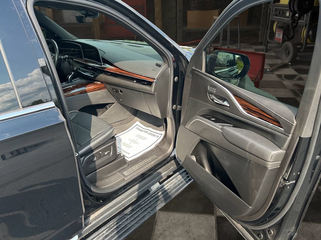 Certified 2021 Cadillac Escalade Premium Luxury w/ Driver Assist Tech Package AWD/4WD image 20