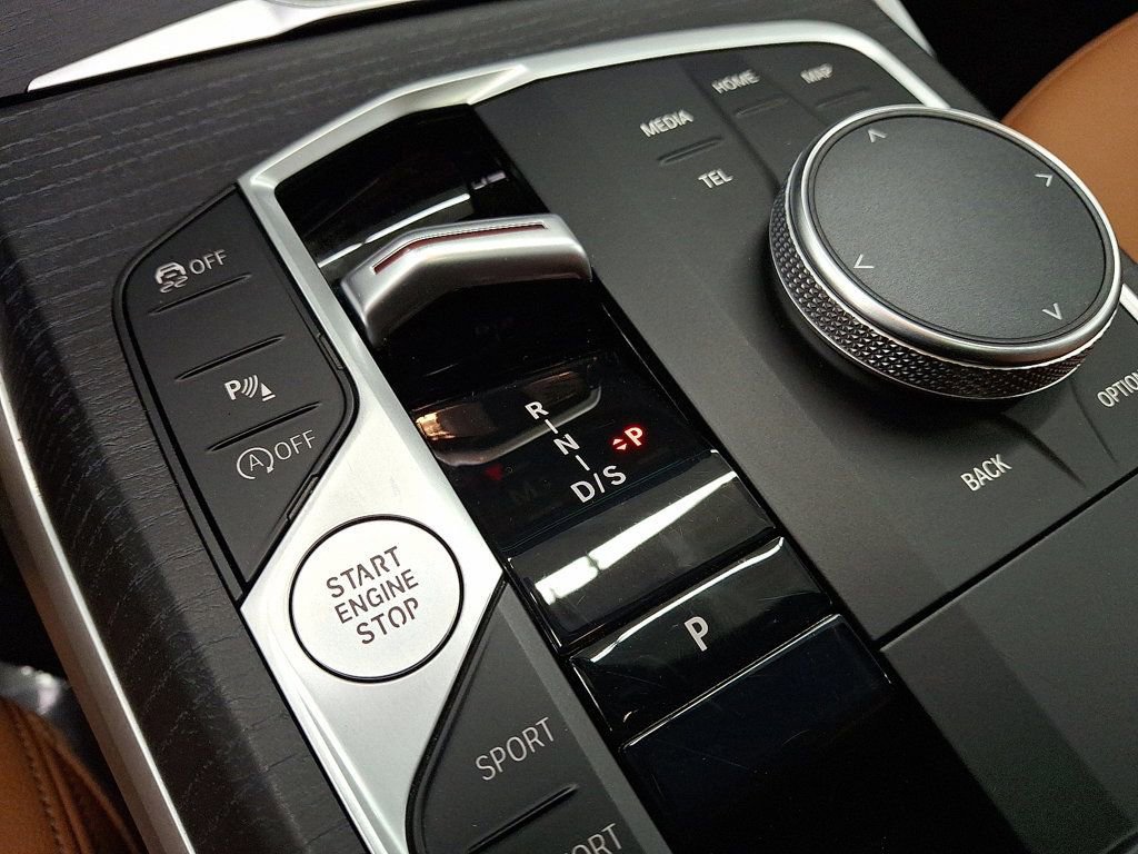 Used 2025 BMW 330i xDrive Sedan image 16