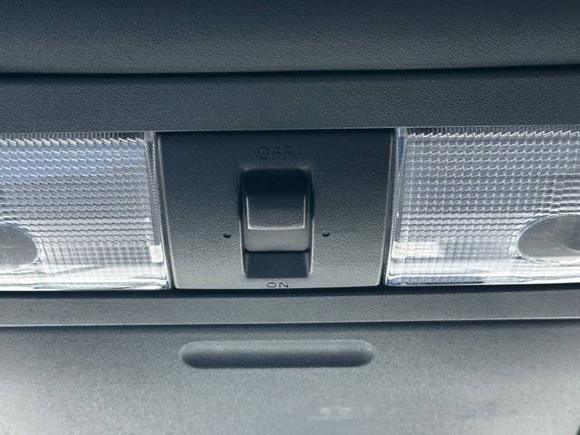 Used 2023 Nissan Frontier PRO-4X w/ Technology Package image 36