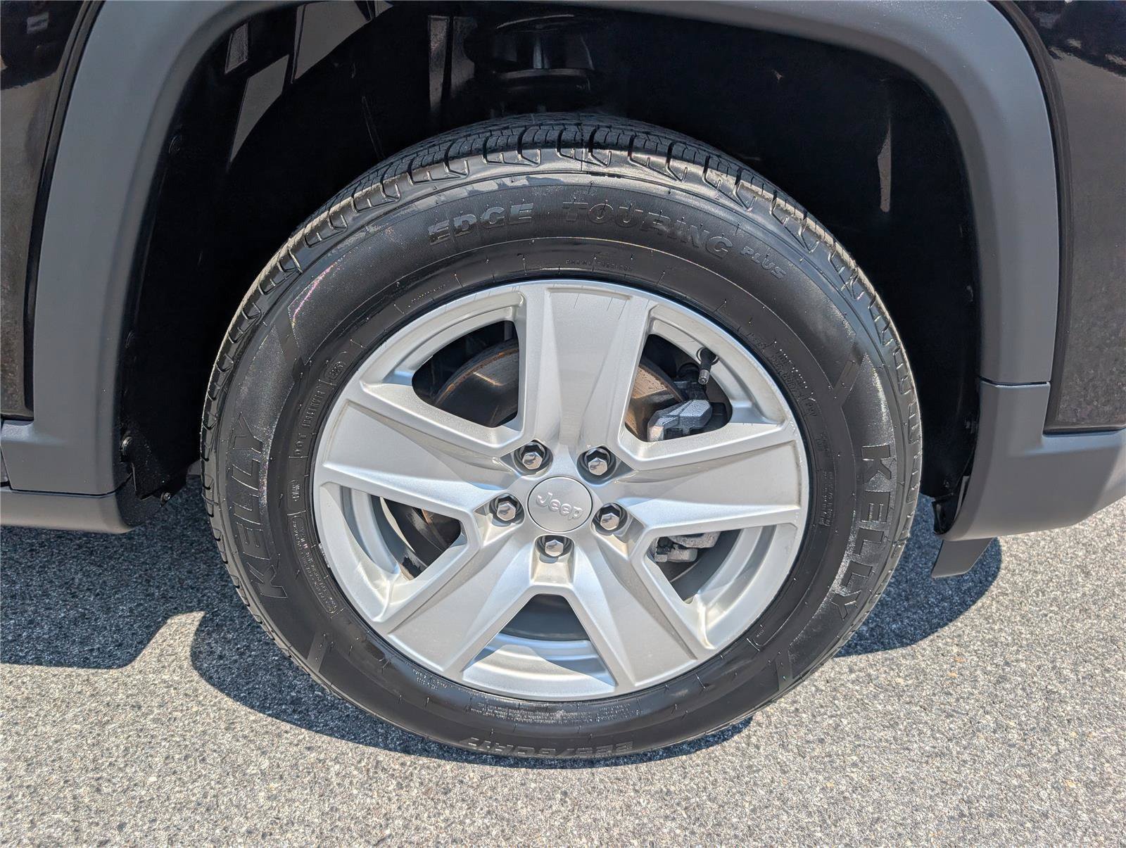 Used 2022 Jeep Compass Latitude AWD/4WD image 9