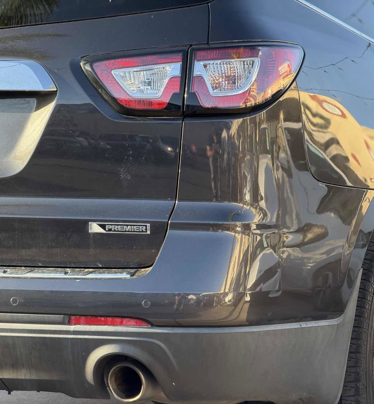 Used 2014 GMC Acadia SLE image 22