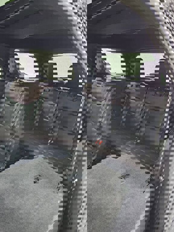 Used 2021 Ford Explorer Platinum w/ Equipment Group 601A image 4